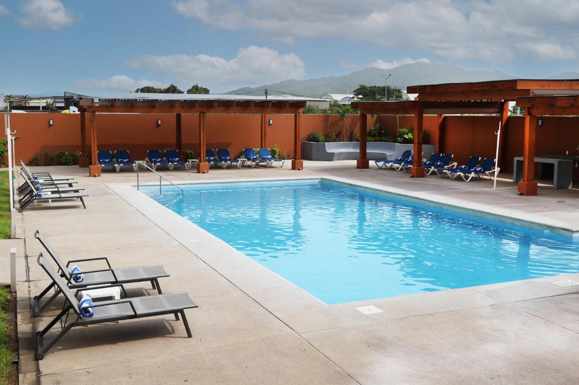 Holiday Inn Express Manzanillo By Ihg Exterior foto