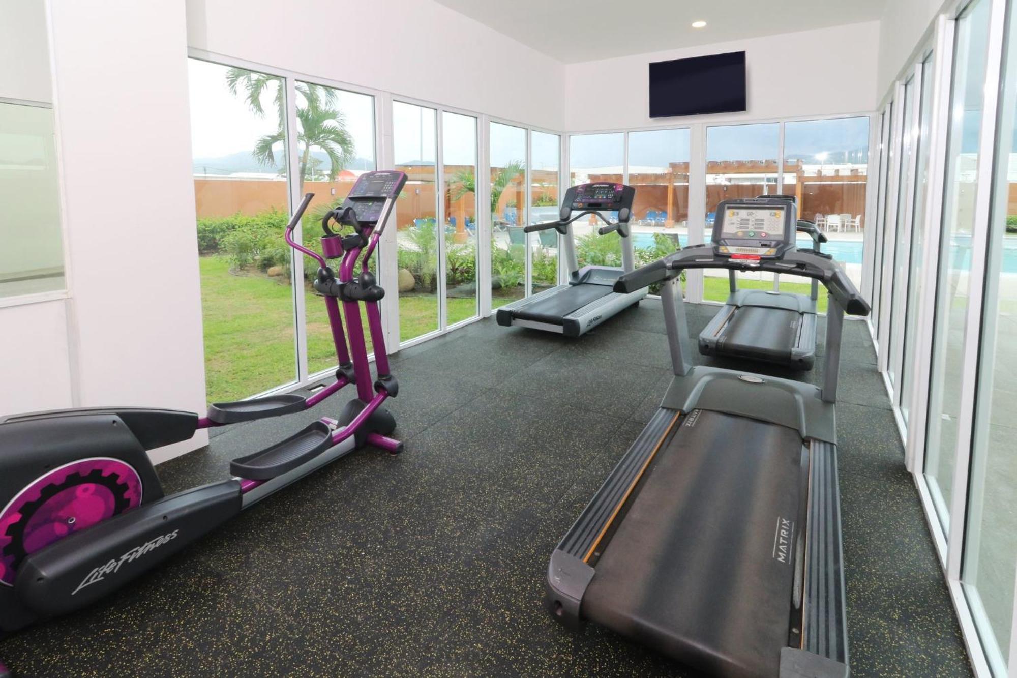Holiday Inn Express Manzanillo By Ihg Exterior foto
