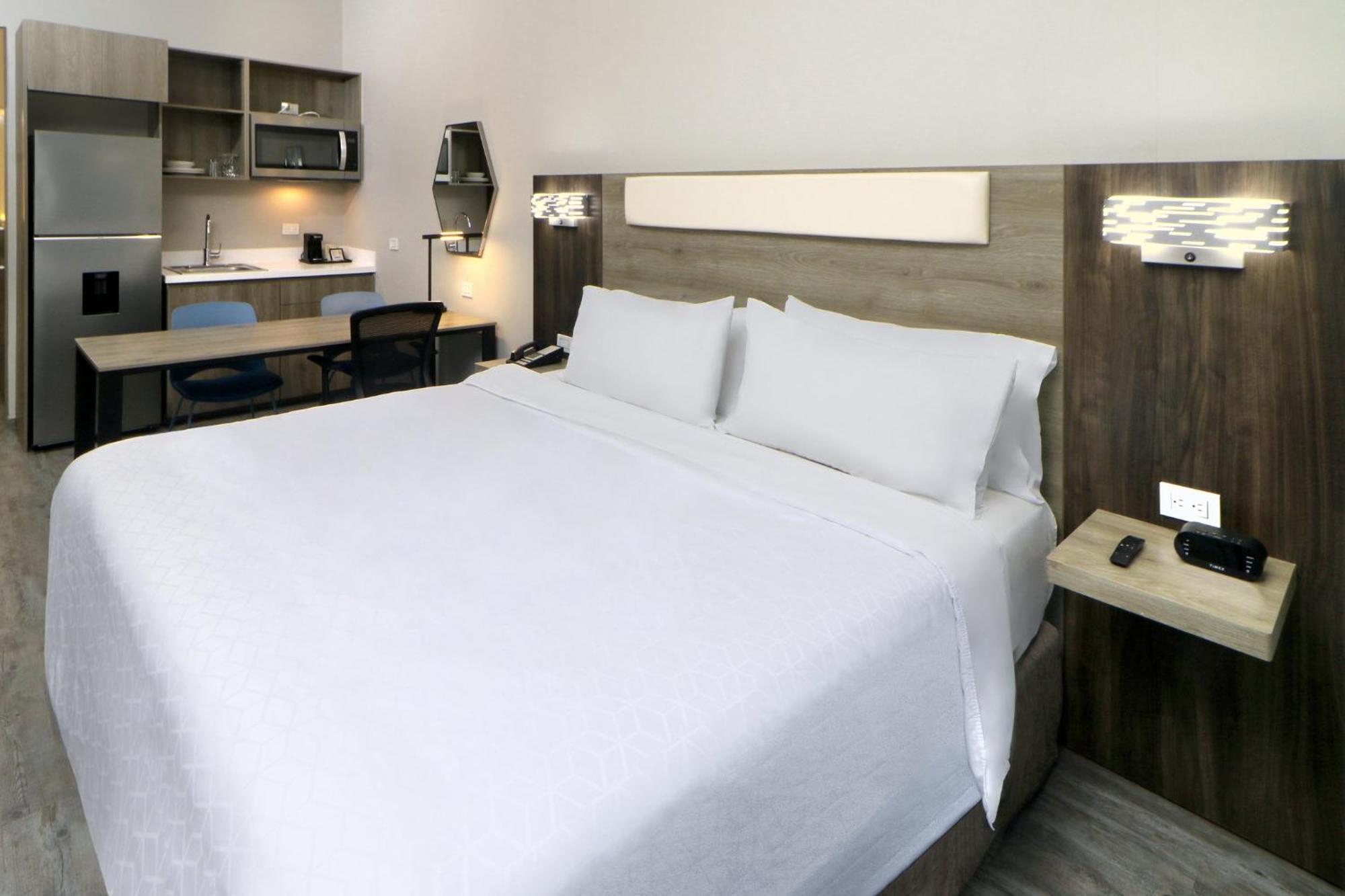 Holiday Inn Express Manzanillo By Ihg Exterior foto