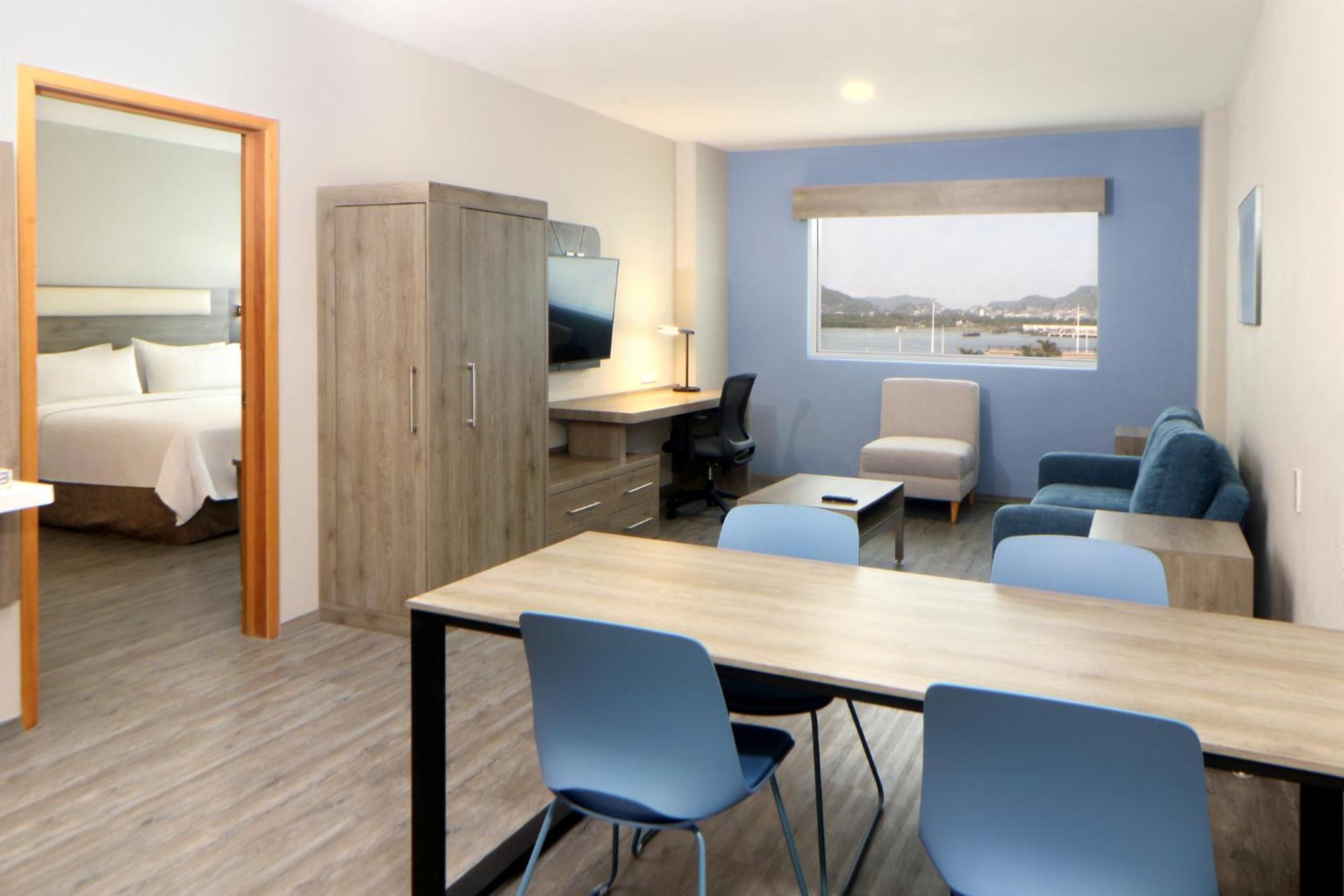 Holiday Inn Express Manzanillo By Ihg Exterior foto