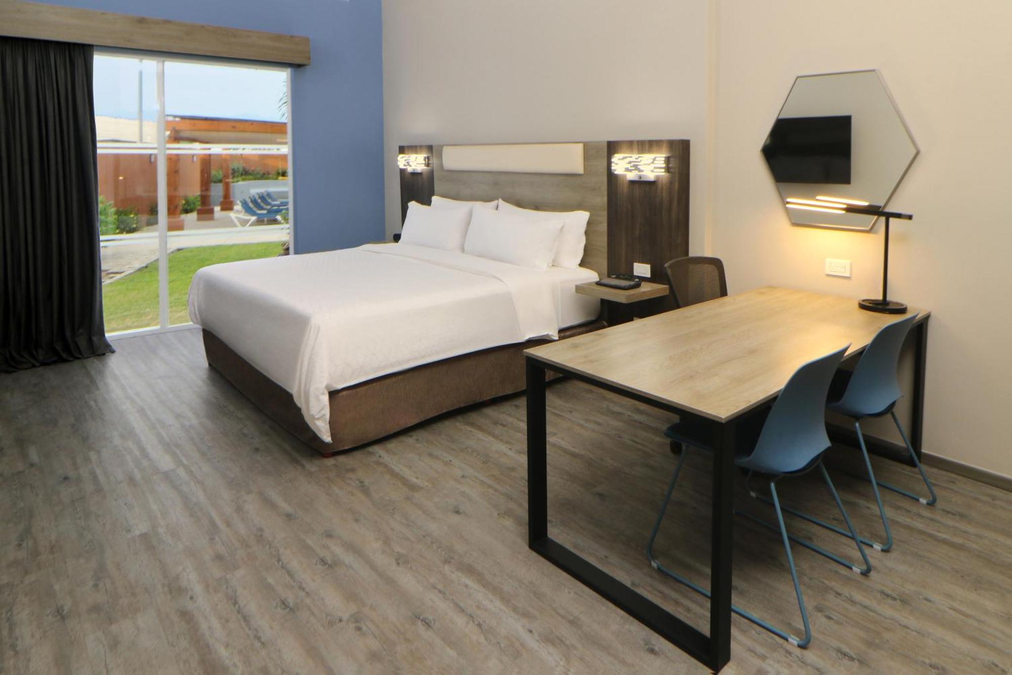 Holiday Inn Express Manzanillo By Ihg Exterior foto