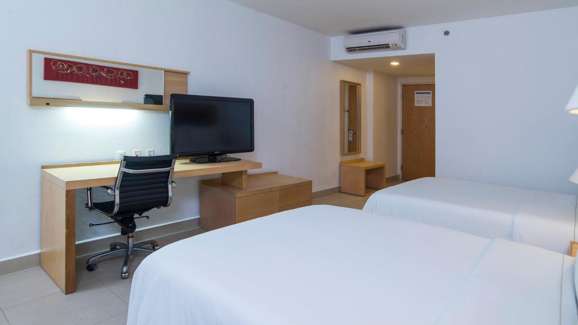 Holiday Inn Express Manzanillo By Ihg Exterior foto
